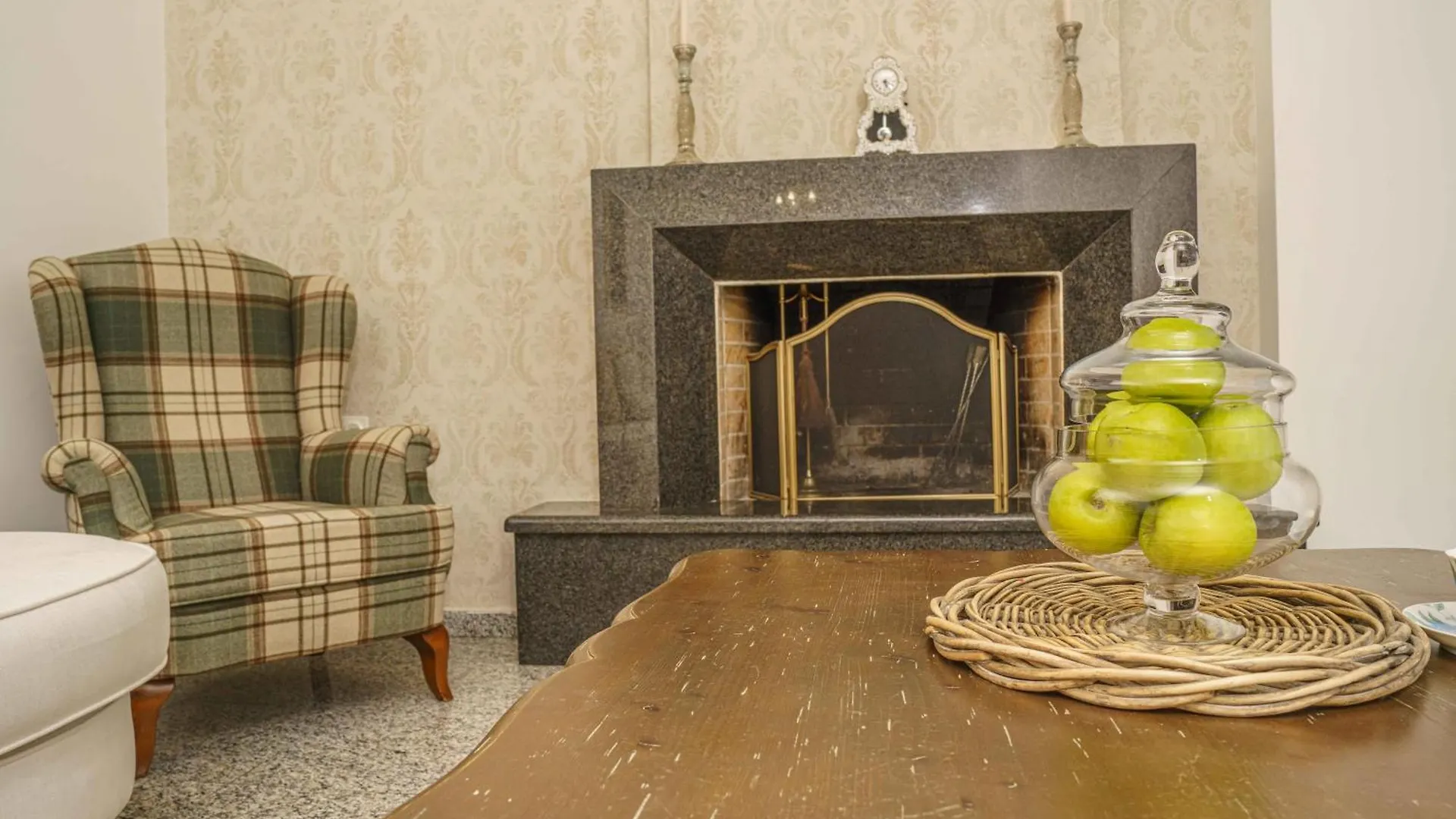 Villa Manetti With Private Pool And Garden By Hospi Heraklion
